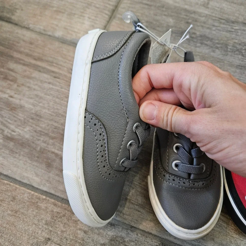 Old Navy Sneakers Toddler 6 & 7 Grey‎ Red NEW Wingtip Race Car Lot of 2 Dressy